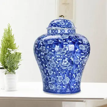 Порцеланова ваза с мандариновой слива, имбирная банка Temple Jar синьо и Ви декоративен класически елемент на интериора с глазура